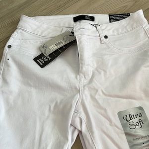 1822 white ankle skinny jeans